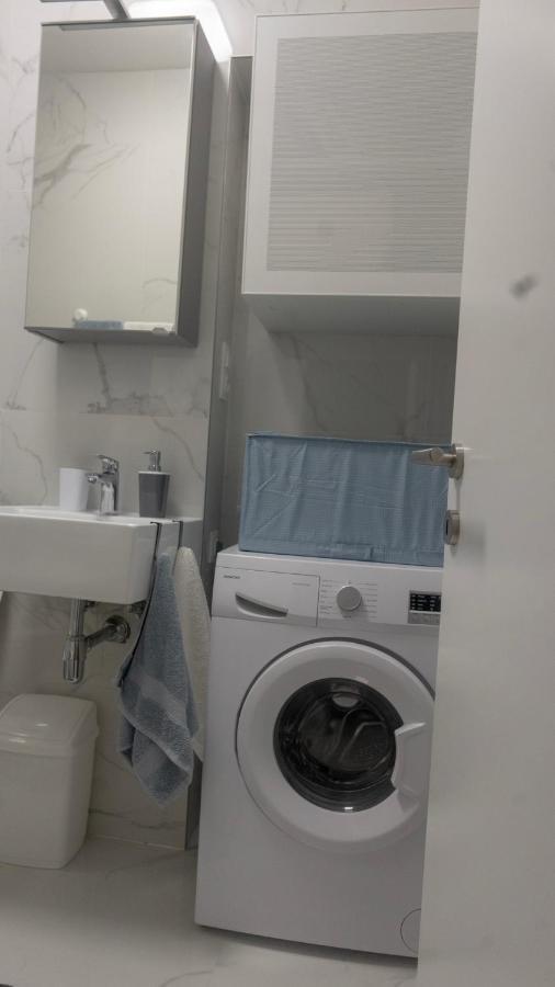 Apartmani Gaj Malinska Ngoại thất bức ảnh