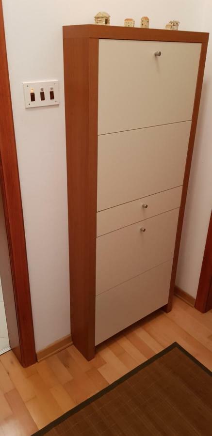 Apartmani Gaj Malinska Ngoại thất bức ảnh